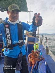 [진해문어낚시] 굵직굵직 손맛 끝내주는 돌문어 오전/오후 찐한 손맛 보시며 즐기고 왔습니^0^