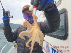 오늘도 왕대구빡 쭈꾸미 찾아 열심히 달렸습니다.월요일부터 쭈우욱 예약가능합니다!!